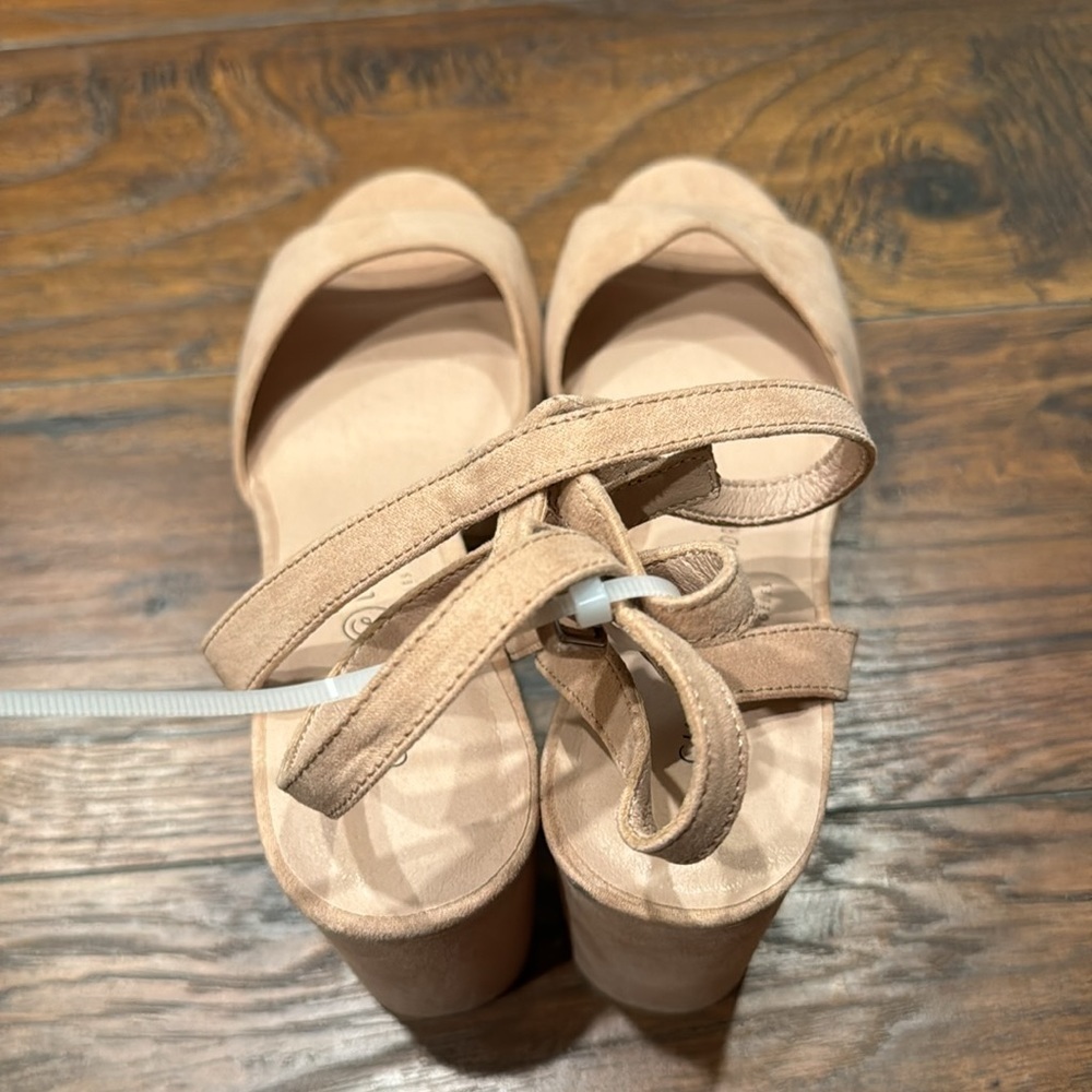 NEW! Chinese Laundry Dark Nude Theresa Platform Sandal - Size 8.5 🚜 - Picture 10 of 16